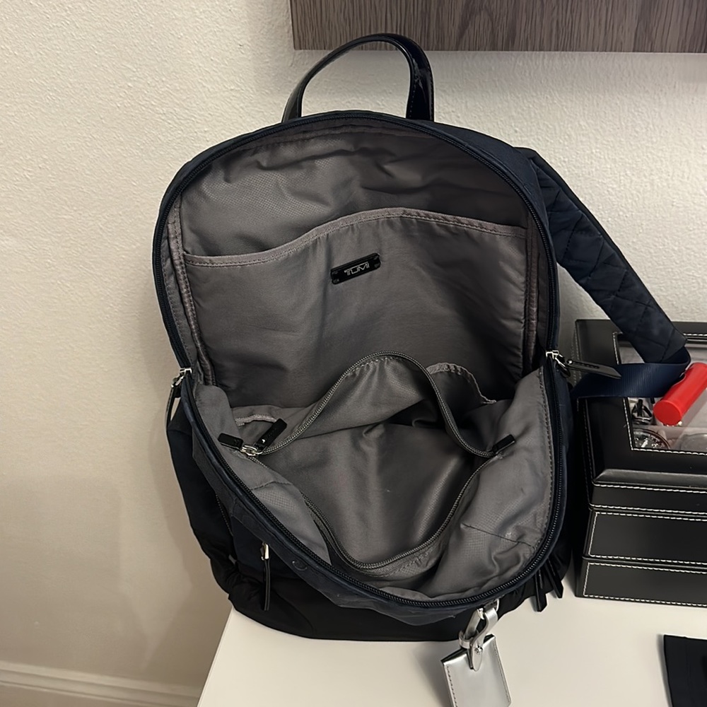 Tumi backpack - Picture 2 of 6